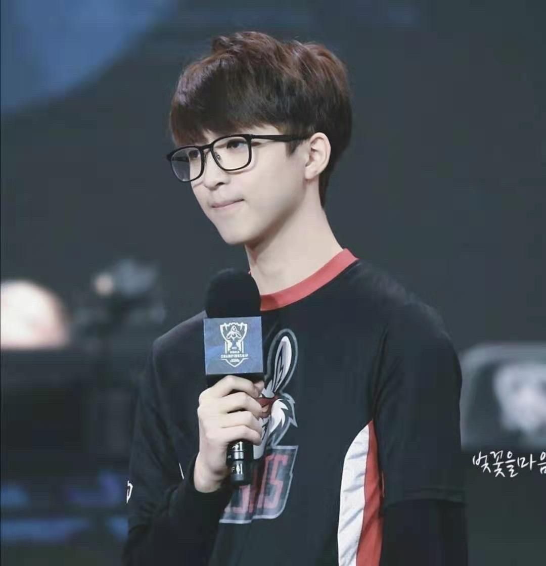 RNG翻盘PSG,Hanssama打出惊人五杀宿命之战淘汰赛,锁定晋级资格 RNG翻盘PSG,Hanssama打出惊人五杀宿命之战淘汰赛,锁定晋级资格