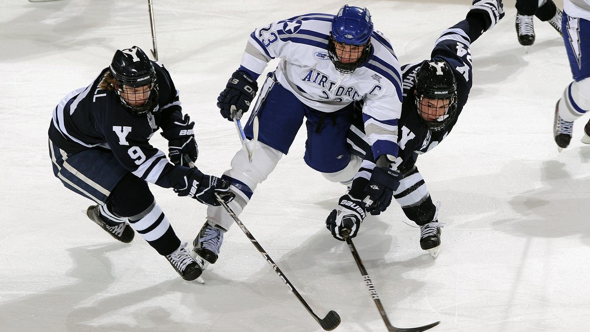 东契奇三节打卡下班！公牛在他面前像个不知所措的孩子